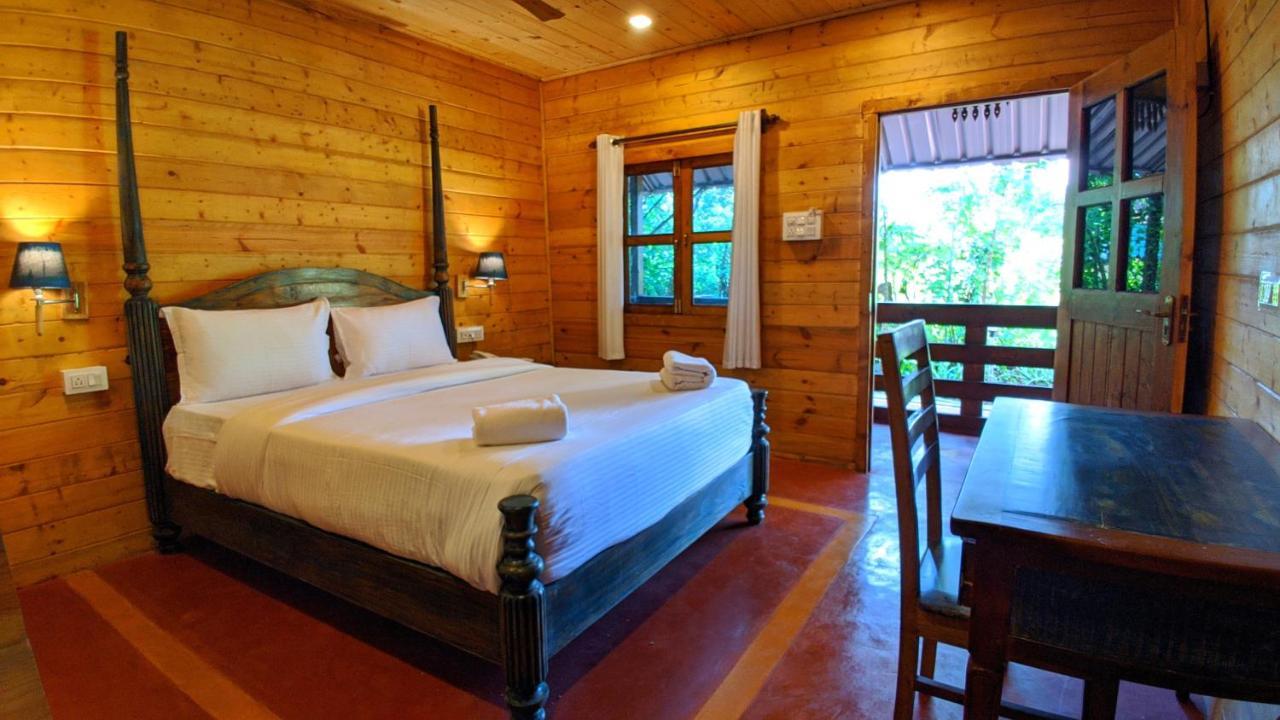 Shunyachi Lotusfeet Hotel Морджим Екстериор снимка