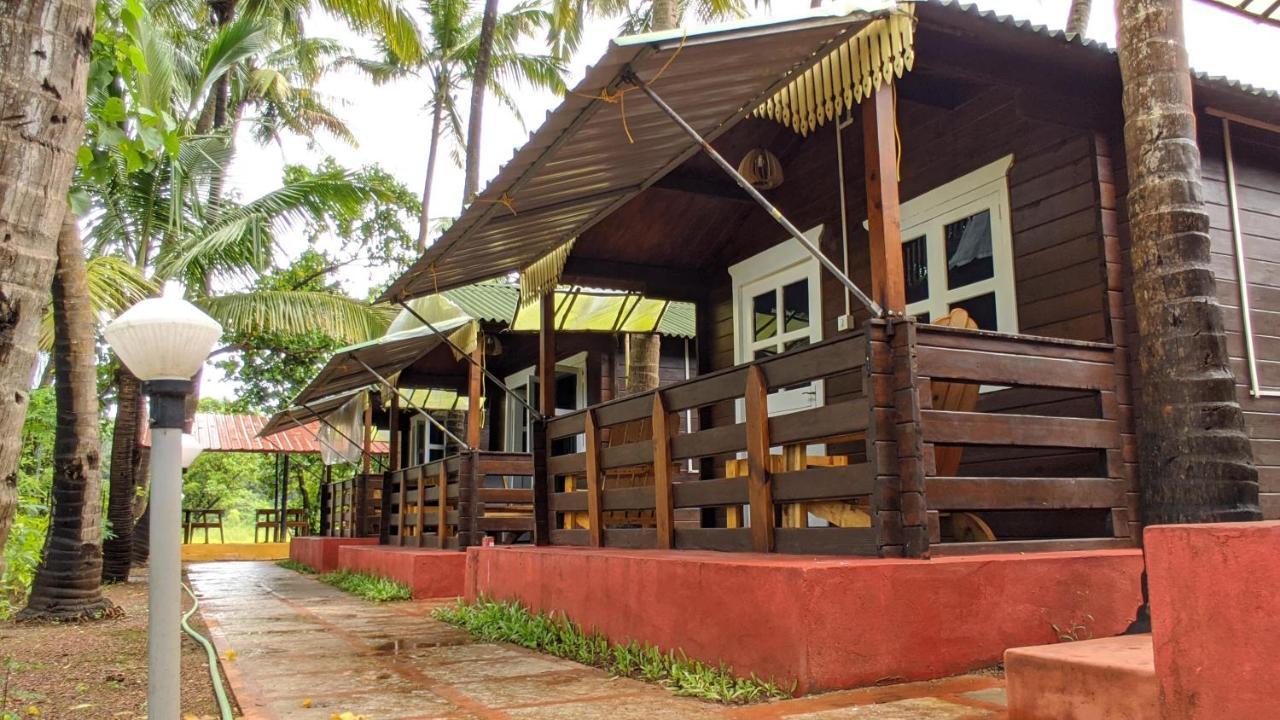 Shunyachi Lotusfeet Hotel Морджим Екстериор снимка